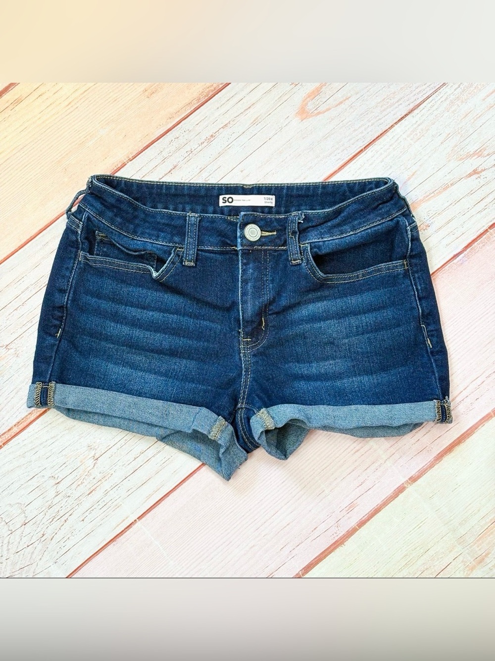Women’s SO Dark Wash Shortie Cuffed Denim Jean Shorts Size 7 / 28